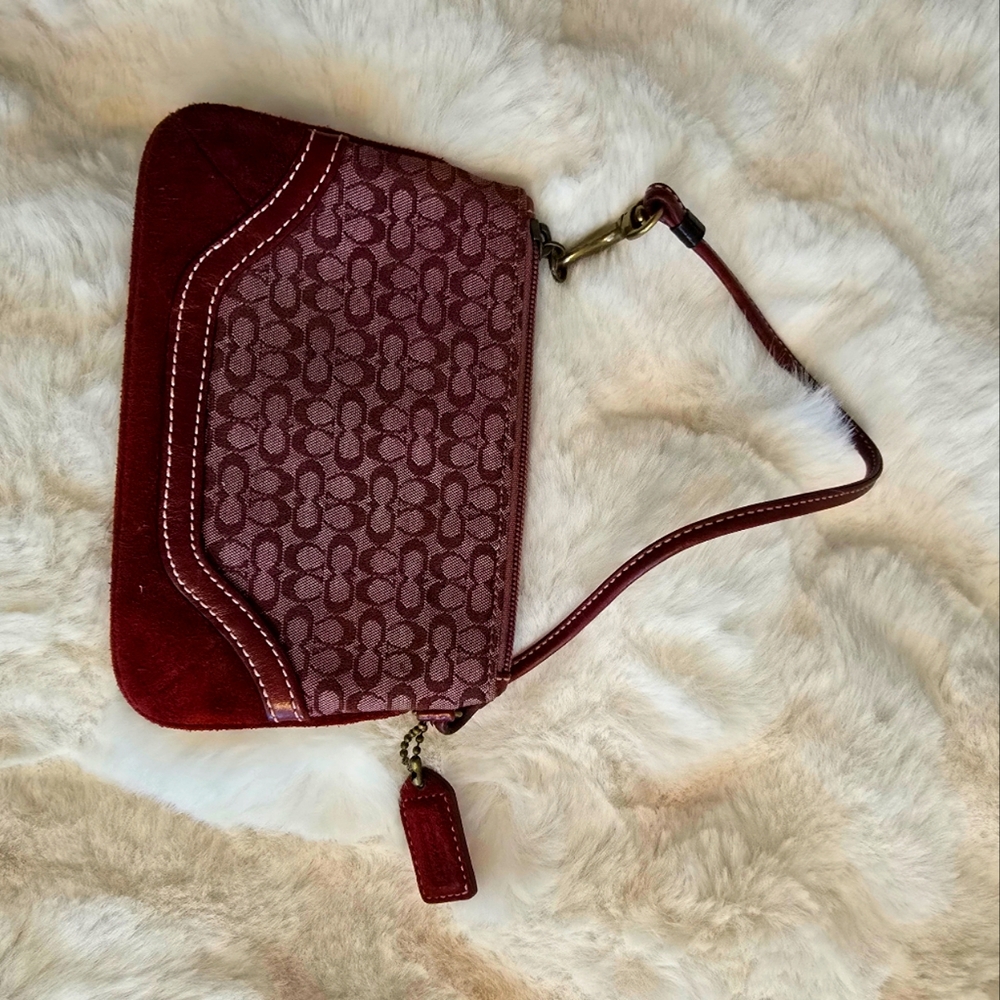 Mini Coach clutch- signature VINTAGE
